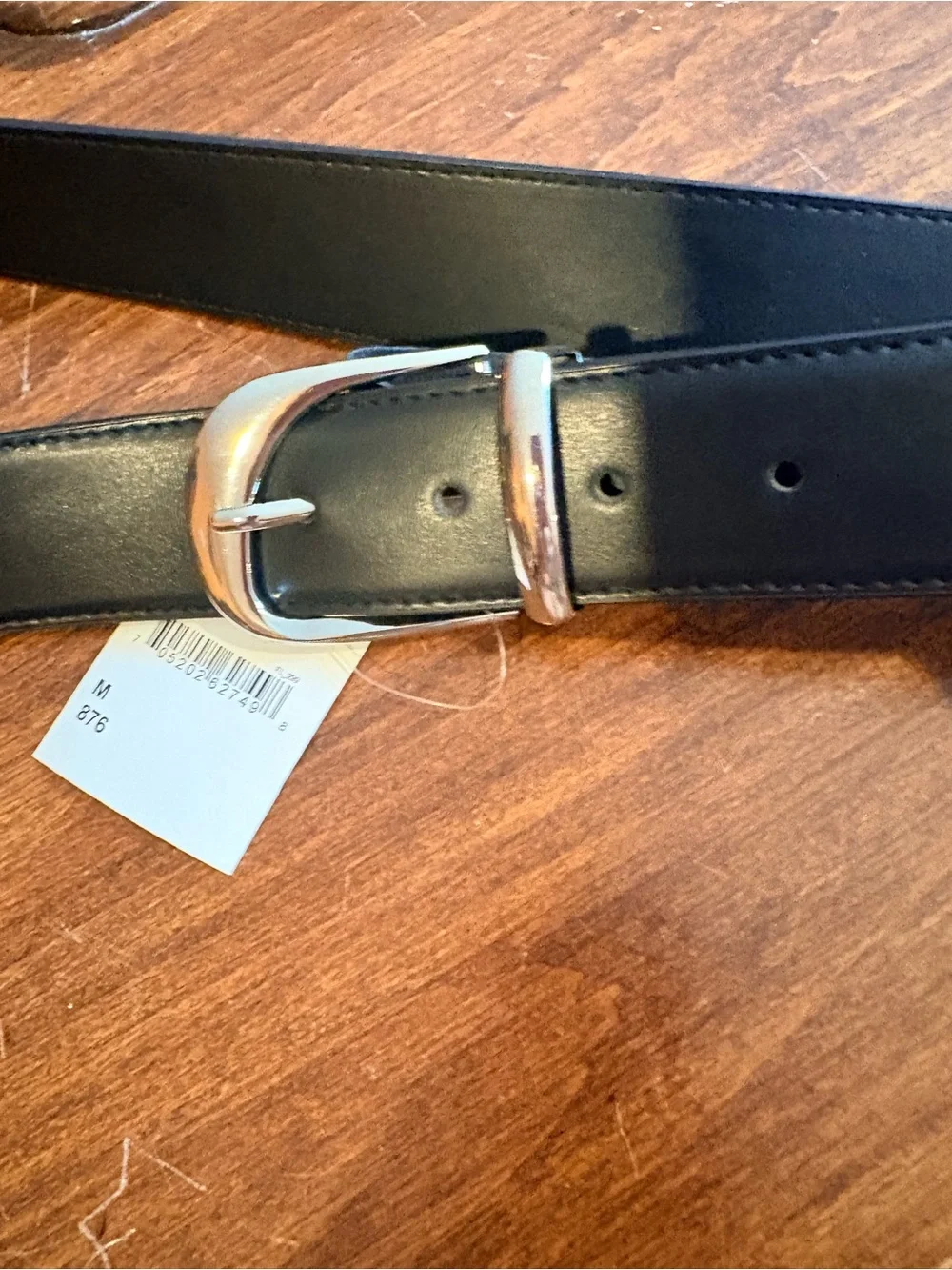 NWT Classic Black Womens Belt with Silver-Tone Buckle.  Size M.